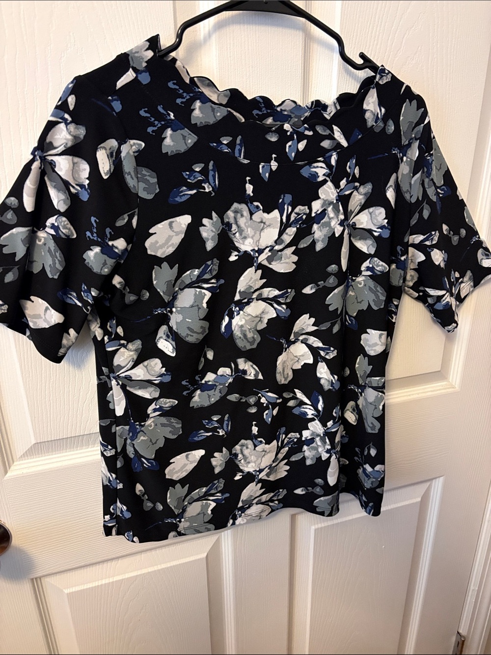 Anne Klein Black Floral Short Sleeve Blouse with Blue and Gray Accents